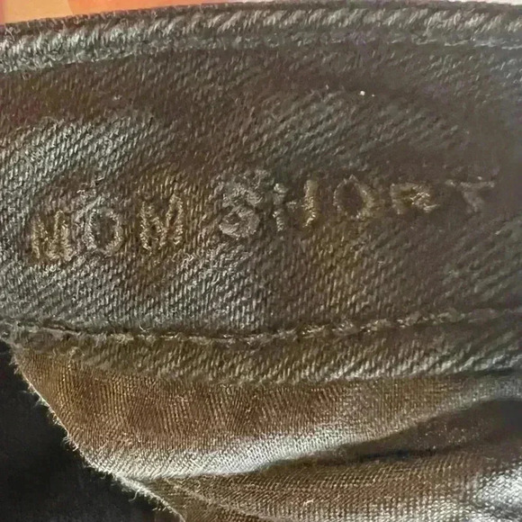 American Eagle Ripped Distressed black stretchy denim jean mom shorts size 4 - Picture 6 of 7